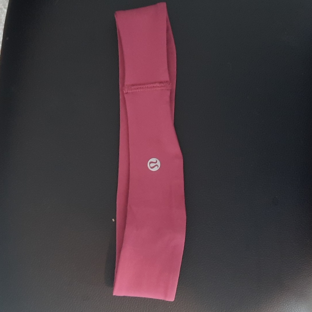 Nwot lululemon head band purple